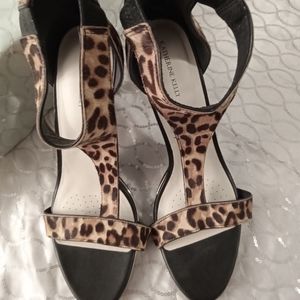 NWOT Katherine Kelly Leopard print heels